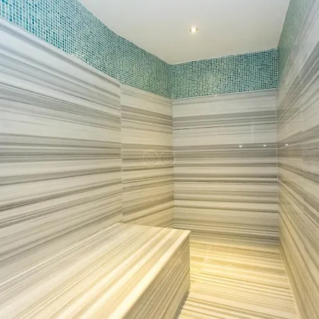 Hotel Seashell & 5*